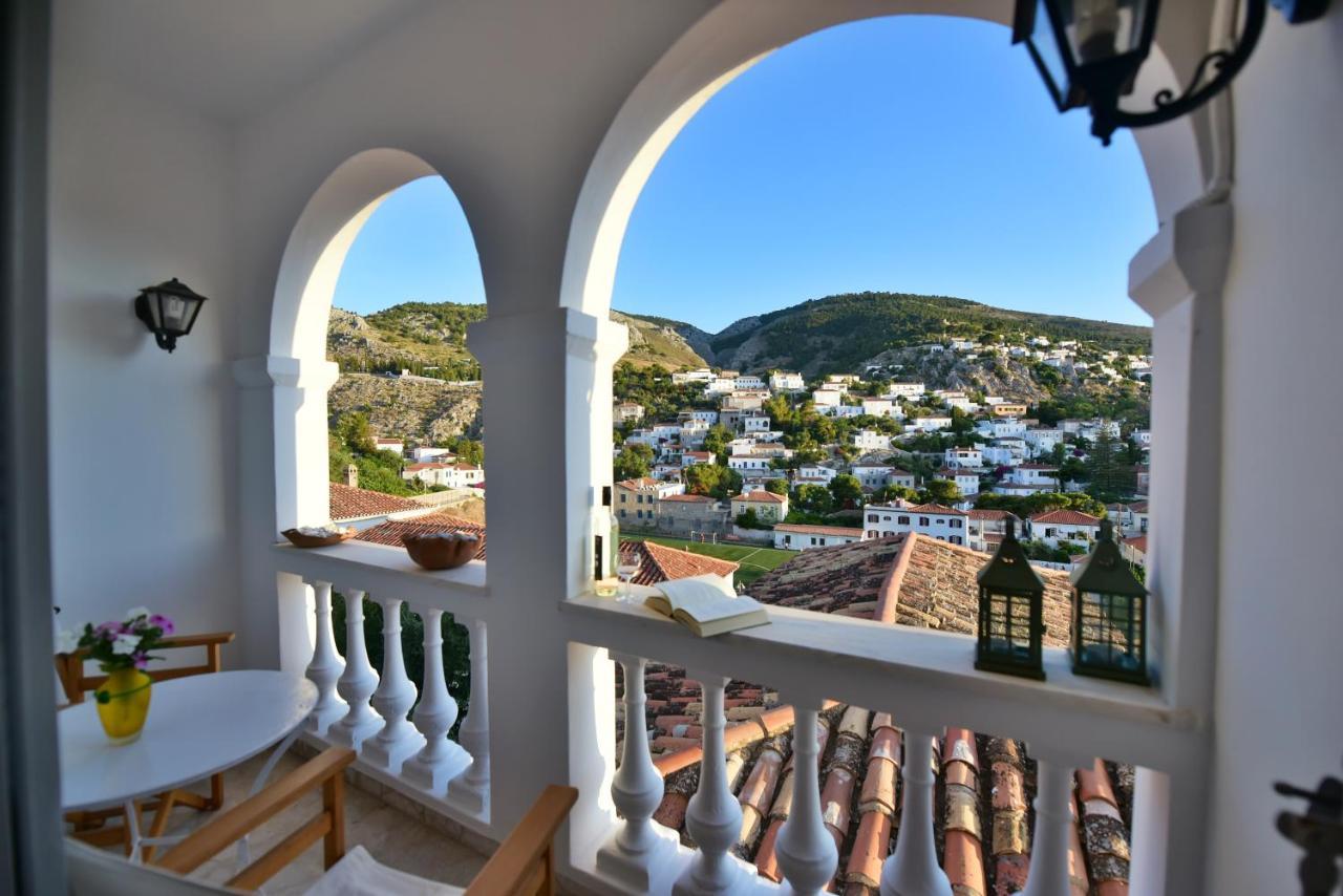 Feel At Home - Family House In Hydra Esterno foto