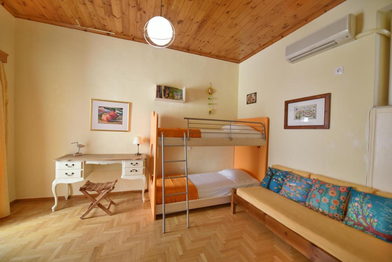 Feel At Home - Family House In Hydra Esterno foto
